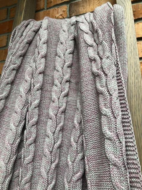 Вязаный в косы меланж