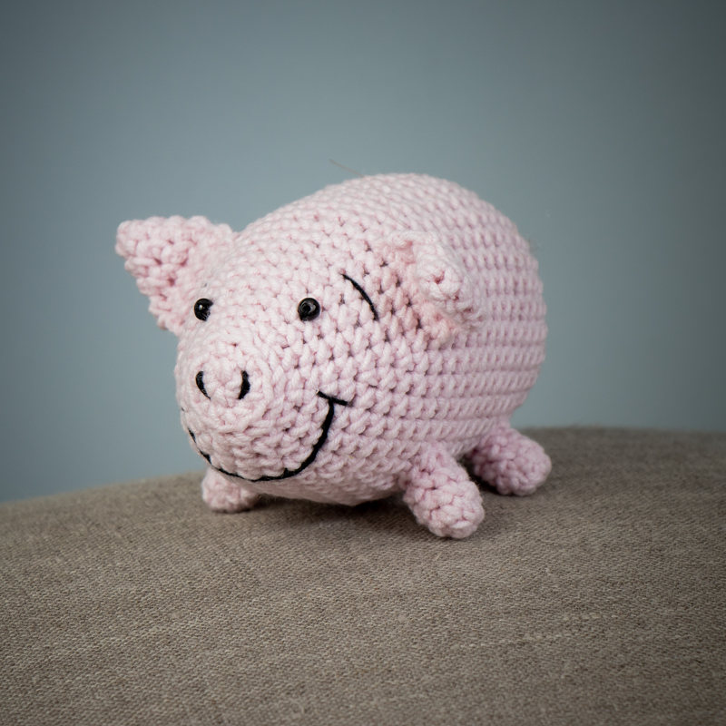 Свинка вязаная символ 2019 8 см