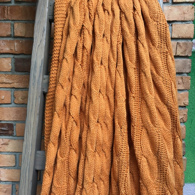 Вязаный плед в косы светлый терракот