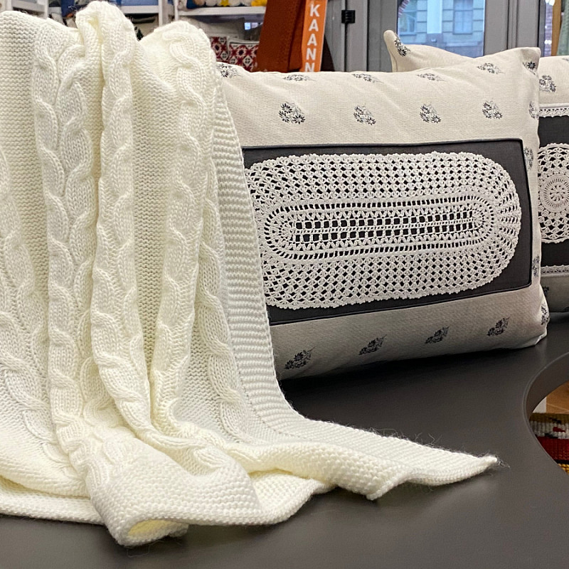 Цветы и кружево прямоугольная 45х75 см