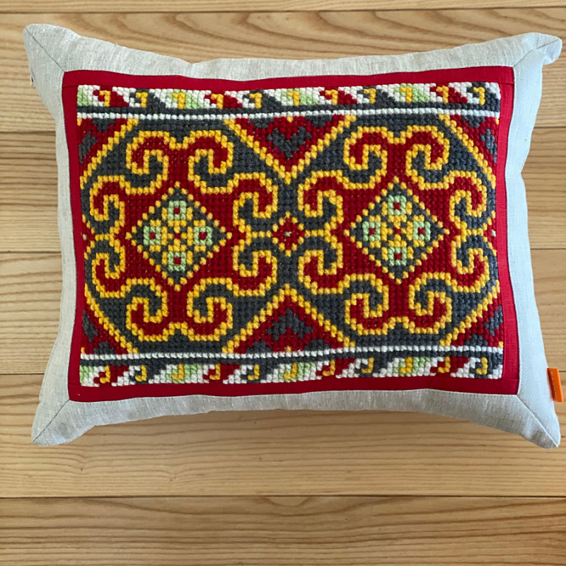 Украинские узоры ни индийский лад 45-40 см