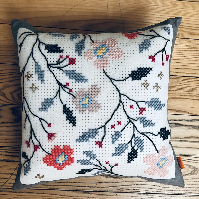 Цветение сакуры 45х45 см лен