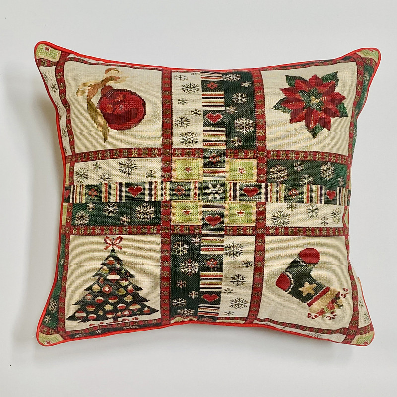 Новогодние игрушки гобелен