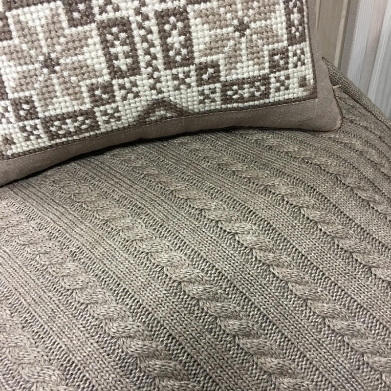 Вязаный плед в косы цвет капуччино