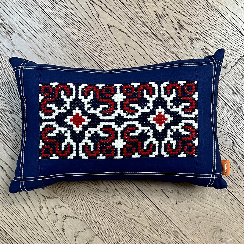 Українськи легенді прямокутна середня