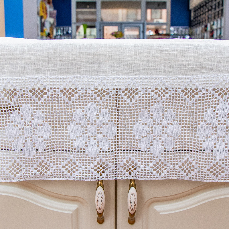 Льняное полотенце с двумя большими кружевами 50х115 см