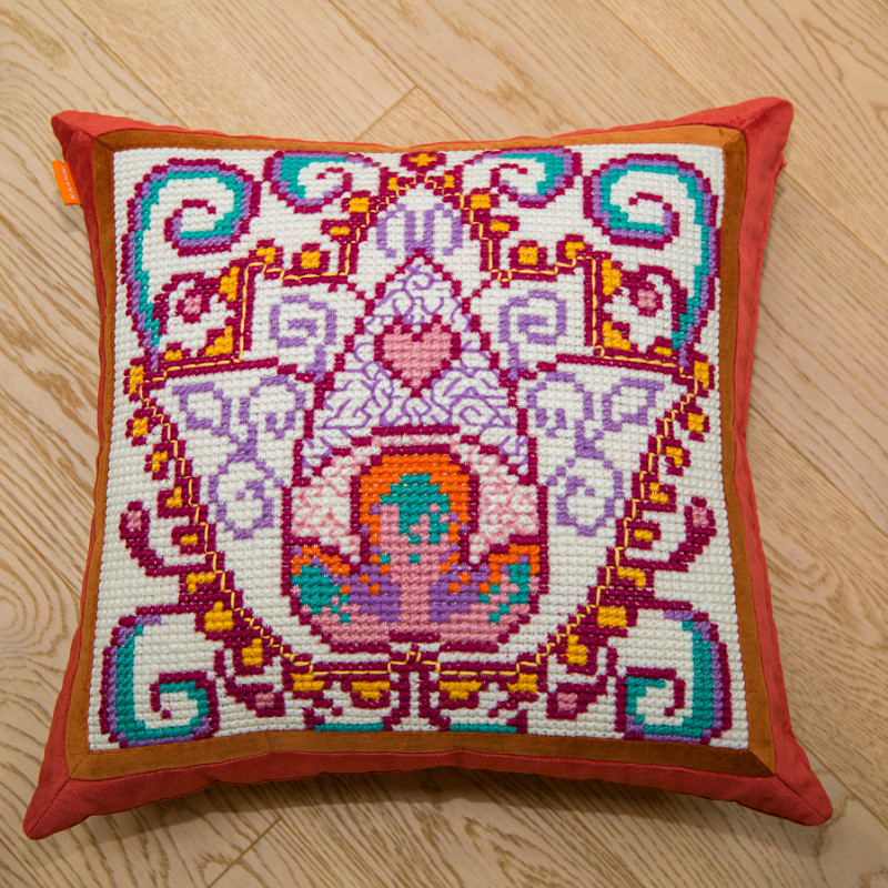 Восточная фантазия цветок 50х50 см