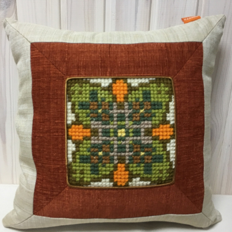 Гуцульская 4