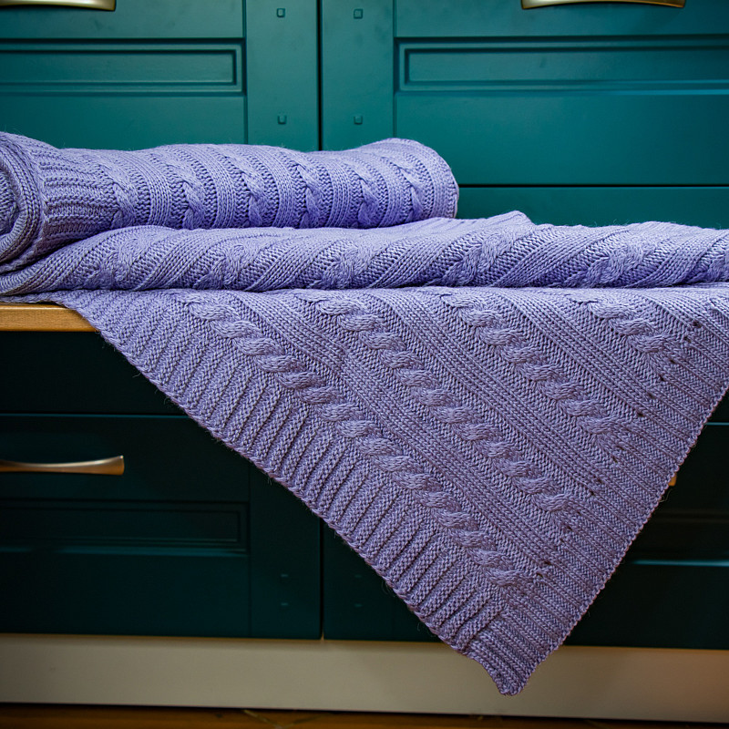 Вязаный плед косы гладь сирень 160х210 см