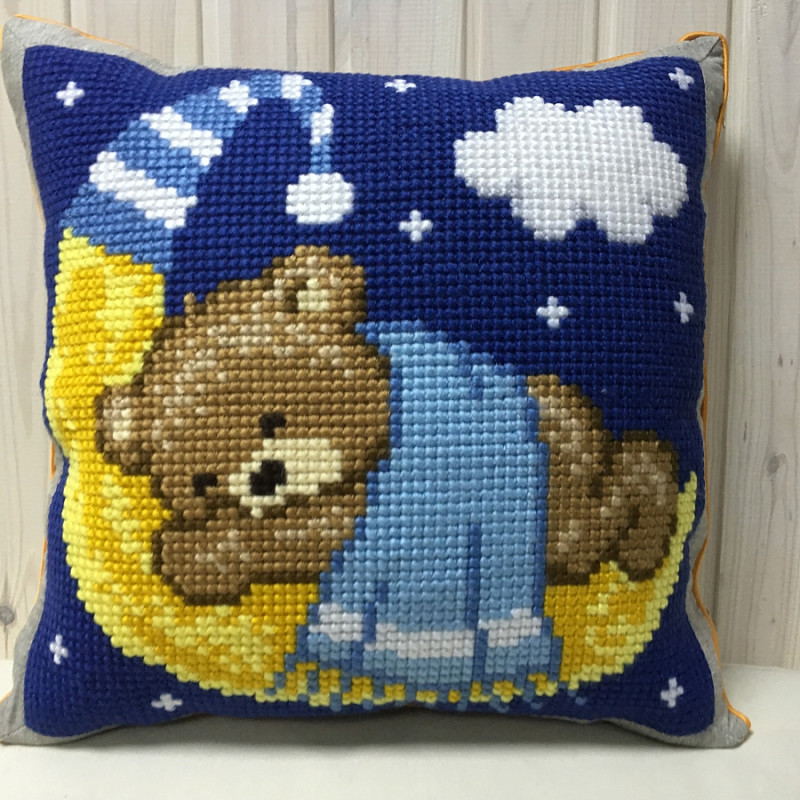 Медвежонок в синем